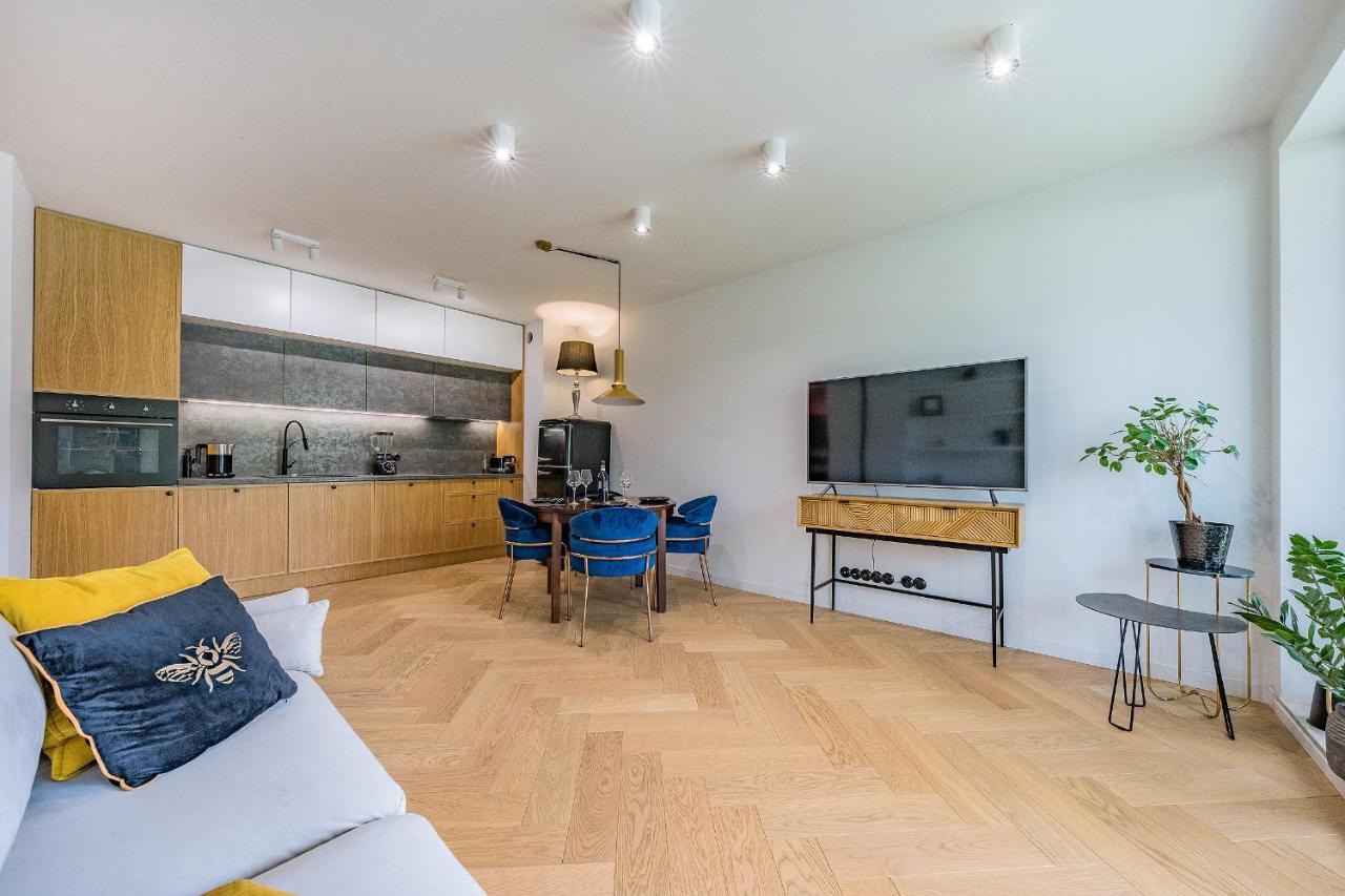 Hello Apartments Chmielna With Private Parking And Balcony Gdansk Exterior photo